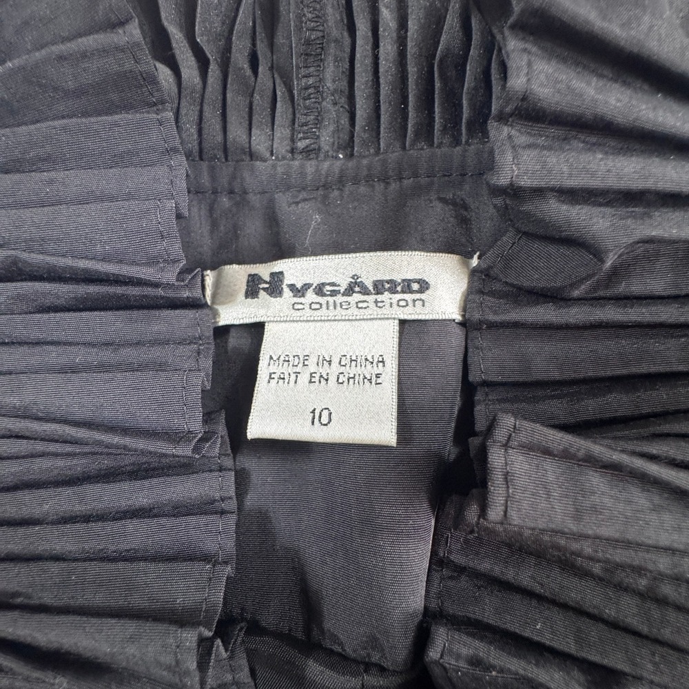 Nygard Black Velvet Ruffle Trim Blazer Jacket Womens 10 Gothic Dark Romance NWT - Picture 3 of 15